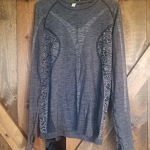 Lululemon rest less pullover size 10